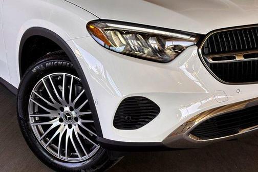 2026 Mercedes-Benz GLC 300 Base