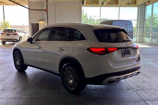 2026 Mercedes-Benz GLC 300 Base