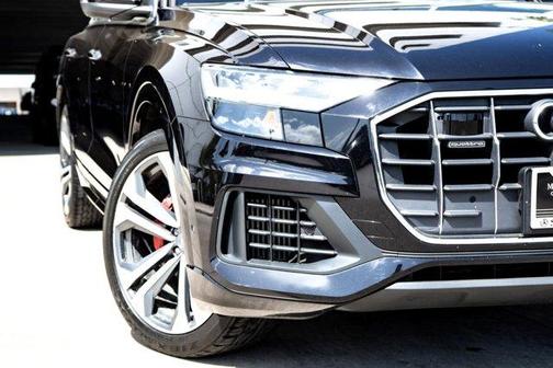 2019 Audi Q8 Premium Plus