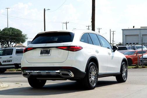 2025 Mercedes-Benz GLC 300 Base 4MATIC