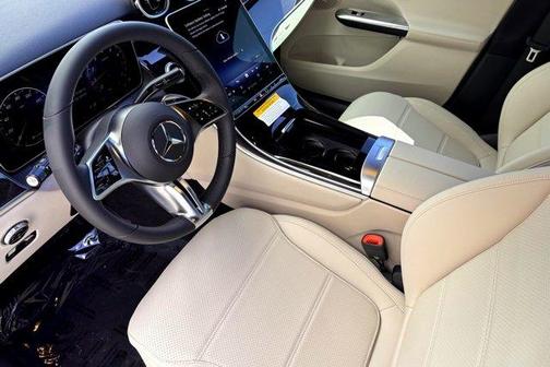 2026 Mercedes-Benz GLC 300 Base