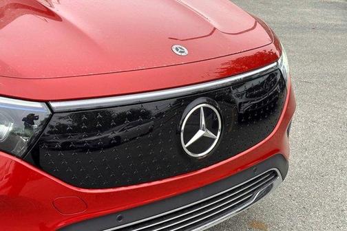 2024 Mercedes-Benz EQB 300 Base 4MATIC