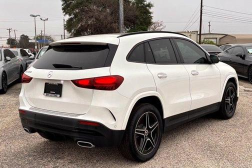 2025 Mercedes-Benz GLA 250 Base