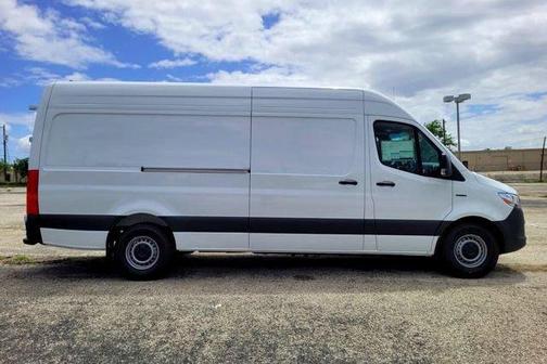 2024 Mercedes-Benz eSprinter 2500 170 WB High Roof Cargo