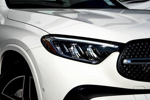 2025 Mercedes-Benz GLC 350e Base 4MATIC