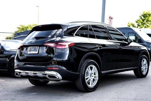 2025 Mercedes-Benz GLC 300 Base