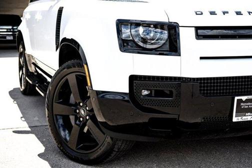 2022 Land Rover Defender 110 X-Dynamic HSE