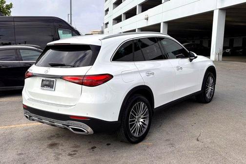 2026 Mercedes-Benz GLC 300 Base