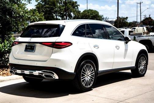 2025 Mercedes-Benz GLC 300 Base