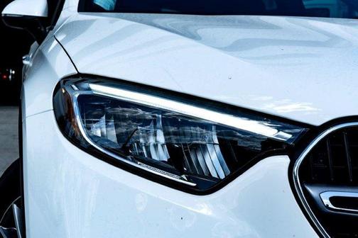 2025 Mercedes-Benz GLC 300 Base