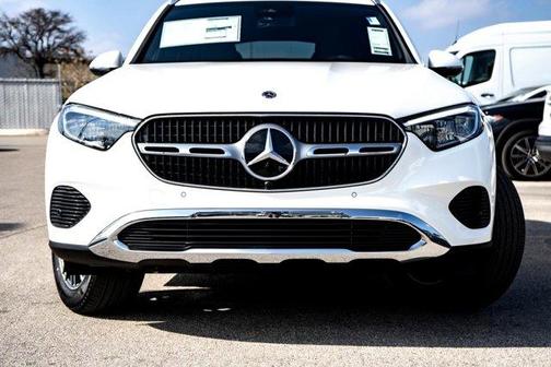 2025 Mercedes-Benz GLC 300 Base