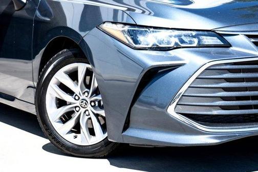 2022 Toyota Avalon XLE