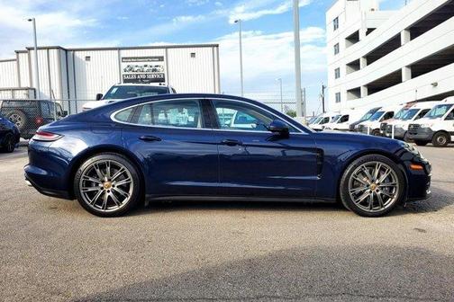 2021 Porsche Panamera 4