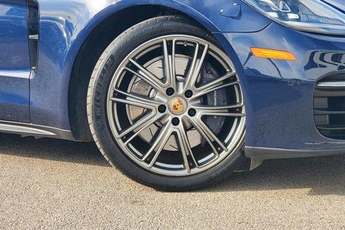 2021 Porsche Panamera 4