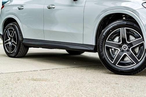 2026 Mercedes-Benz GLC 300 Base