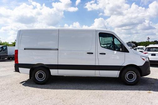 2024 Mercedes-Benz Sprinter 2500 Standard Roof