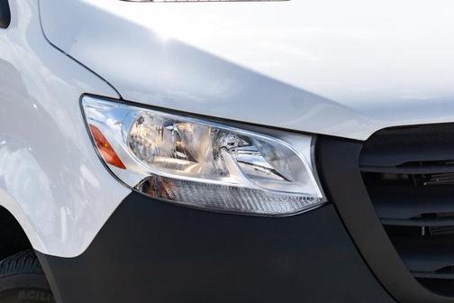 2024 Mercedes-Benz Sprinter 2500 Standard Roof