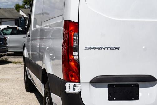 2024 Mercedes-Benz Sprinter 2500 Standard Roof