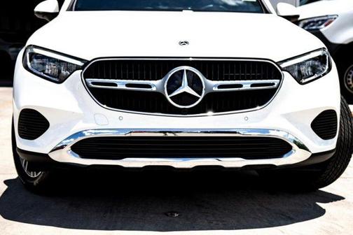 2025 Mercedes-Benz GLC 300 Base