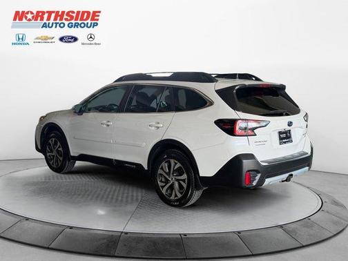Crystal White Pearl 2022 Subaru Outback Limited XT