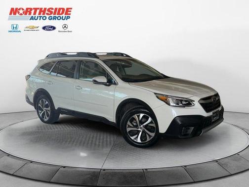 Crystal White Pearl 2022 Subaru Outback Limited XT