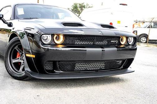 Pitch Black Clearcoat 2023 Dodge Challenger SRT Hellcat