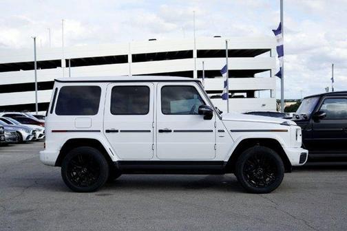 Moonlight White 2025 Mercedes-Benz G-Class G 580e