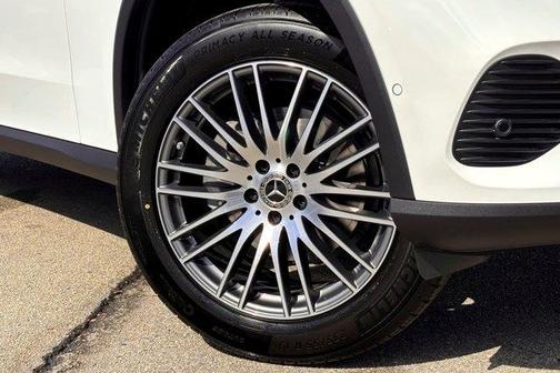 2026 Mercedes-Benz GLC 300 Base