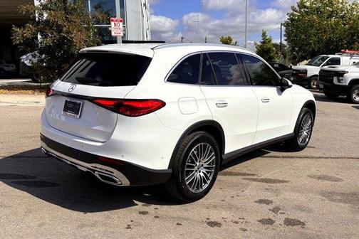 2026 Mercedes-Benz GLC 300 Base