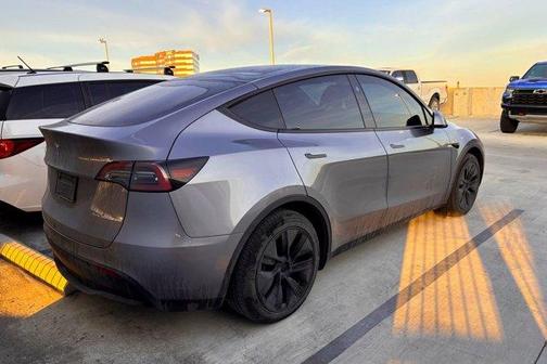 2025 Tesla Model Y Long Range