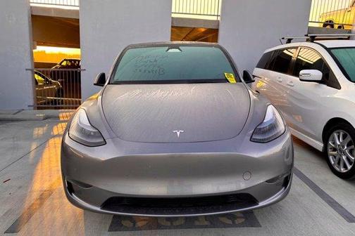 2025 Tesla Model Y Long Range