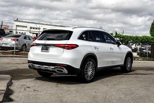 Polar White 2025 Mercedes-Benz GLC 300 Base