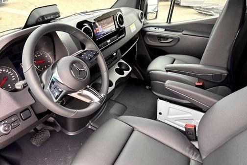 2026 Mercedes-Benz Sprinter 2500 Standard Roof