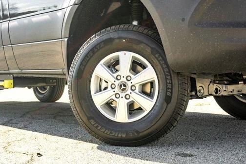 2026 Mercedes-Benz Sprinter 2500 144 WB Standard Roof Passenger