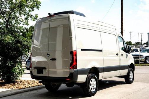 2025 Mercedes-Benz Sprinter 2500 Standard Roof