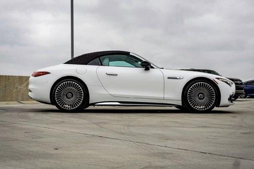 White 2026 Mercedes-Benz Maybach SL 680 Monogram Series Base 4MATIC