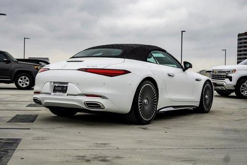 White 2026 Mercedes-Benz Maybach SL 680 Monogram Series Base 4MATIC