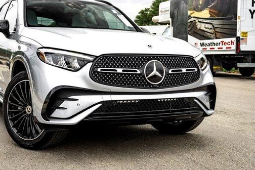 Silver Metallic 2026 Mercedes-Benz GLC 300 Base
