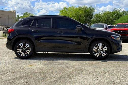 2026 Mercedes-Benz GLA 250 Base