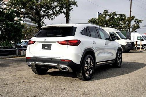 2025 Mercedes-Benz GLA 250 Base