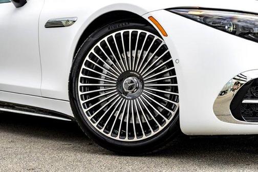 White 2026 Mercedes-Benz Maybach SL 680 Monogram Series Base 4MATIC