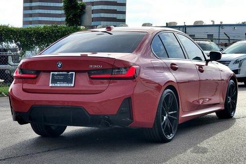 2023 BMW 330 i