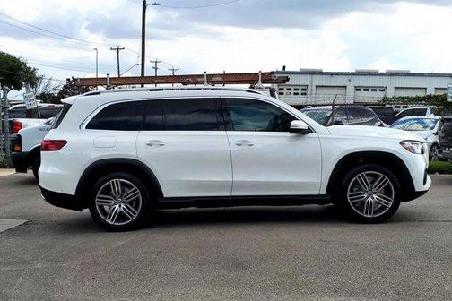 2025 Mercedes-Benz GLS 450 4MATIC