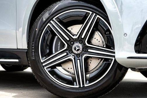 2025 Mercedes-Benz GLE 450e 4MATIC