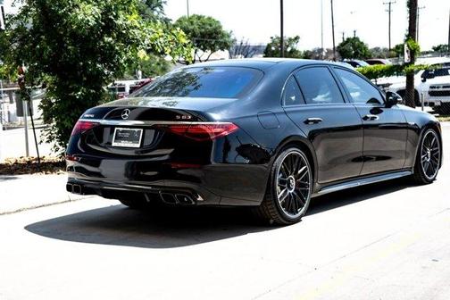 2025 Mercedes-Benz AMG S 63 E Base