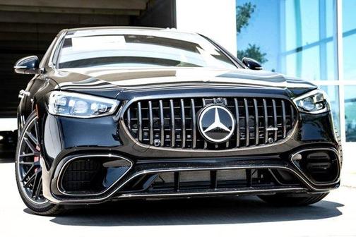 2025 Mercedes-Benz AMG S 63 E Base