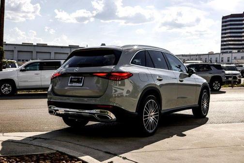 2026 Mercedes-Benz GLC 300 Base