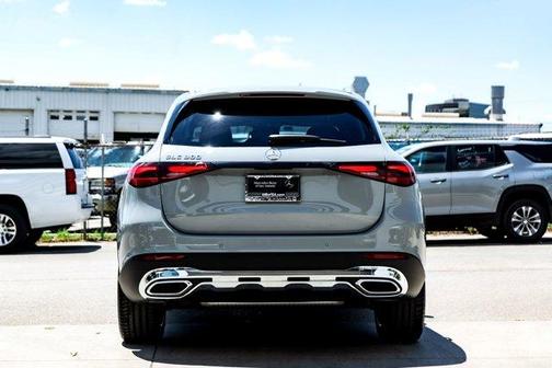 2026 Mercedes-Benz GLC 300 Base