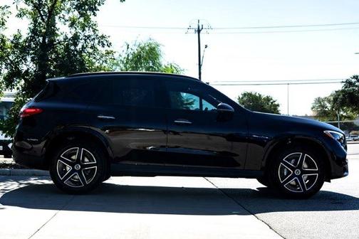 2026 Mercedes-Benz GLC 300 Base
