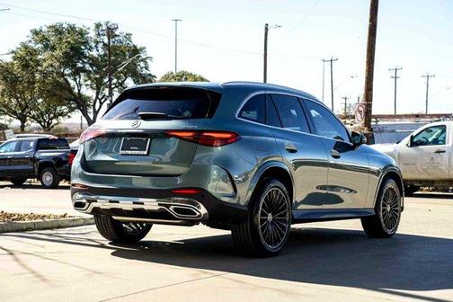 Silver Metallic 2026 Mercedes-Benz GLC 300 Base 4MATIC